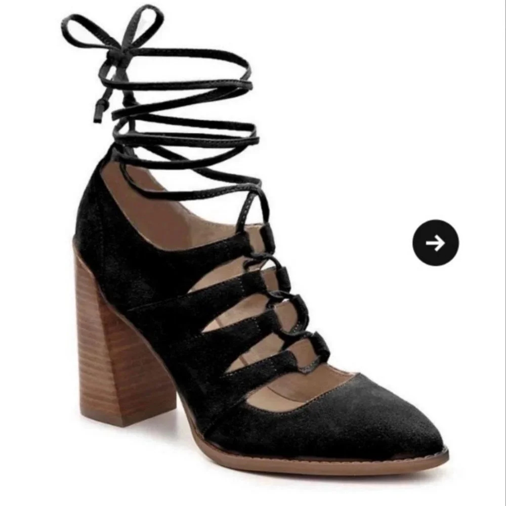 Seychelles Lace Up Ghillie Heel Size 9 NWOT Black Suede - Picture 1 of 7